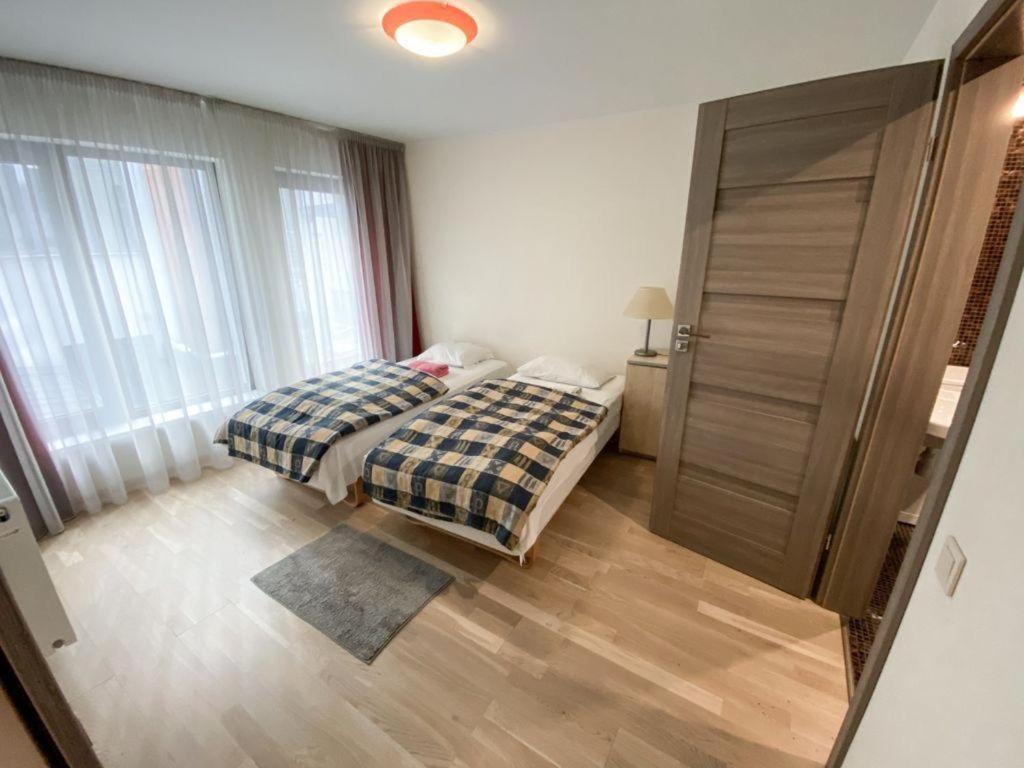 Old Town Apartment With Private Elevator Riga Exterior photo